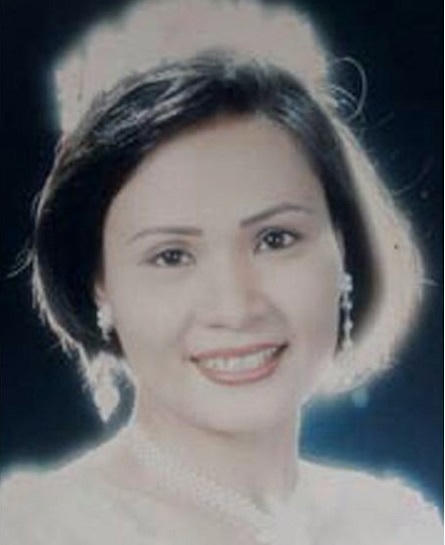 Nữ diễn viên hồi sinh sau 47 cuộc phẫu thuật tái tạo khuôn mặt bị chồng hủy hoại